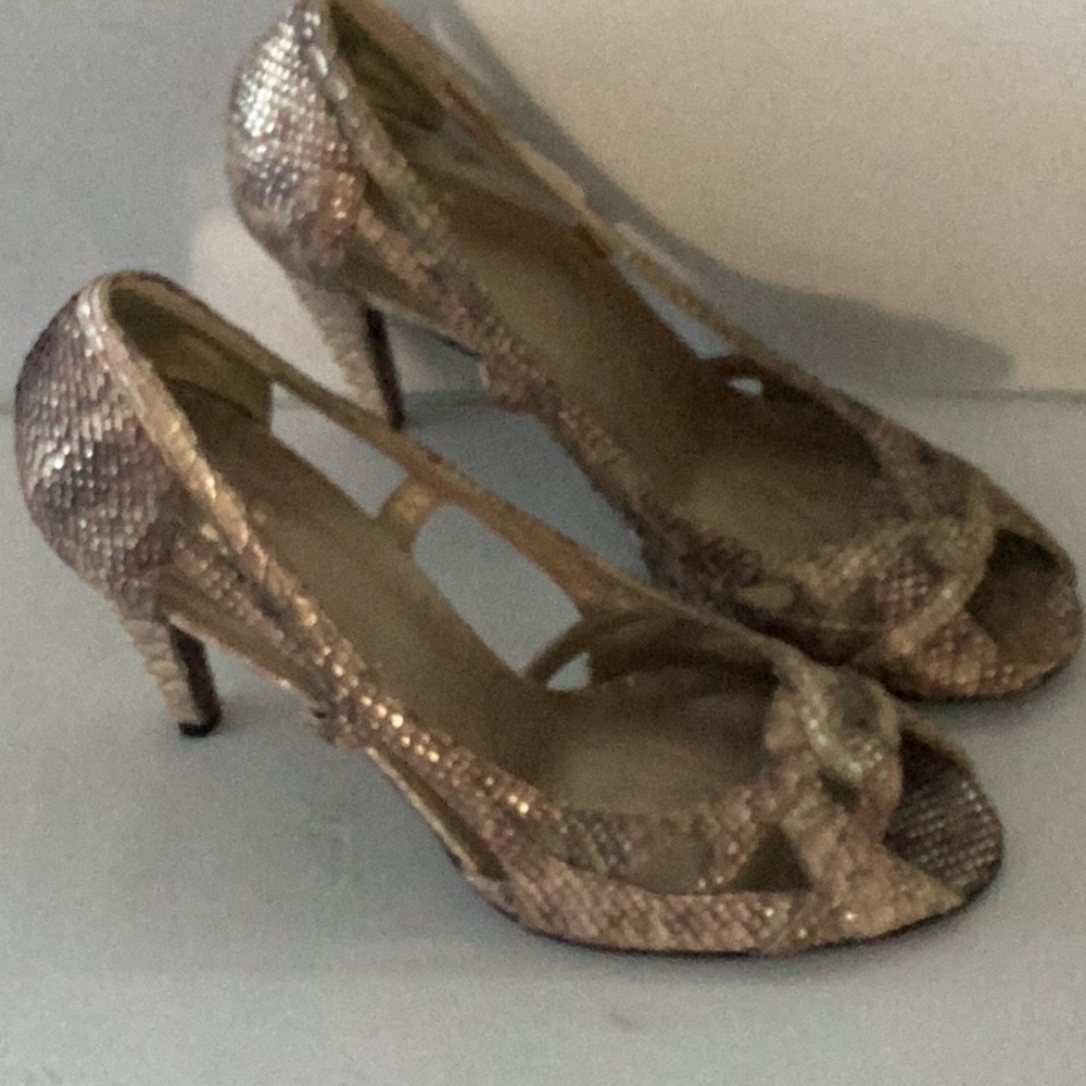 Stuart Weitzman Cream and Brown Heels Snakeskin Embossed Pattern Size 10